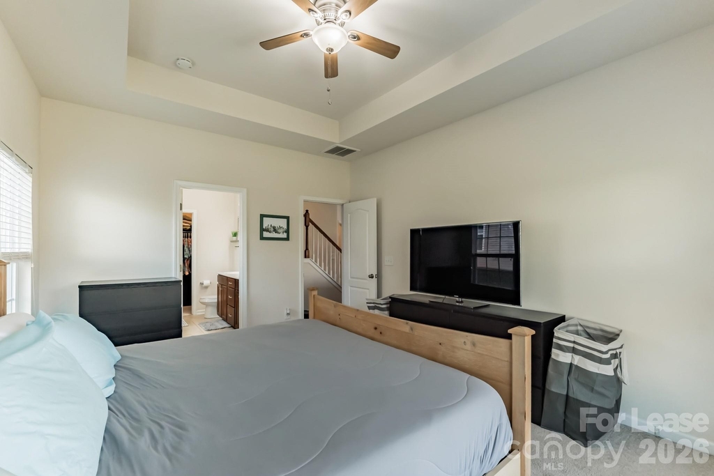 5826 Castlecove Road - Photo 13
