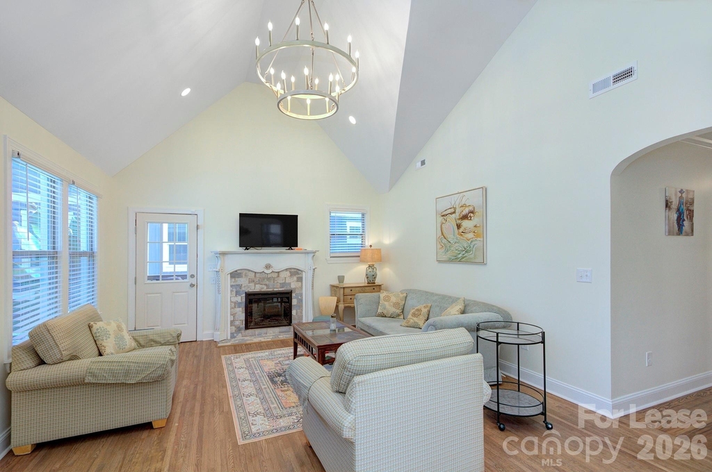 709 Baldwin Avenue - Photo 5