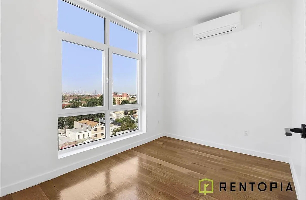 1875 Atlantic Avenue - Photo 2