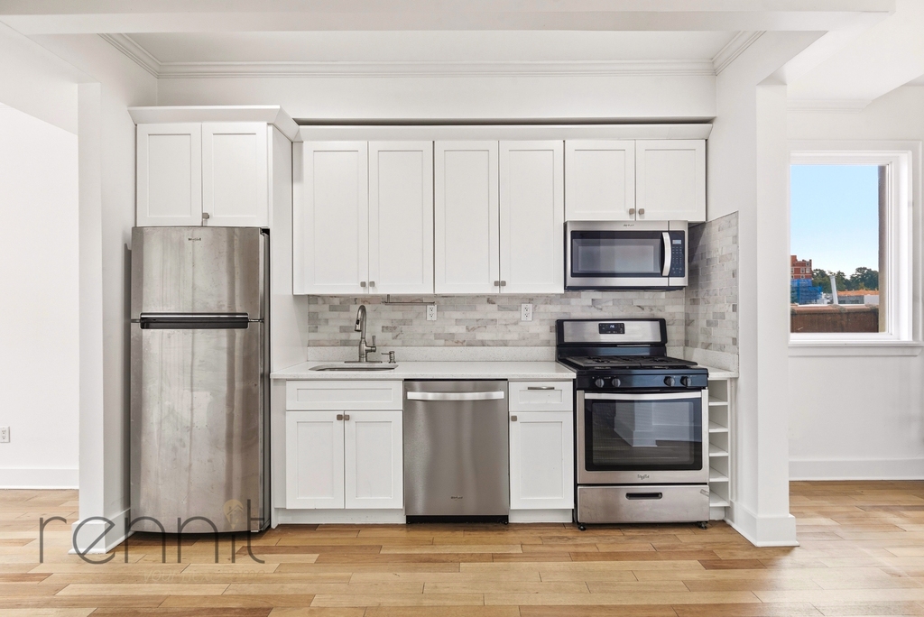 187 20th Street - Photo 2