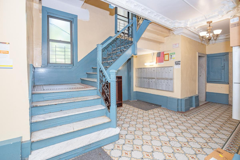 322 Rodney Street - Photo 7