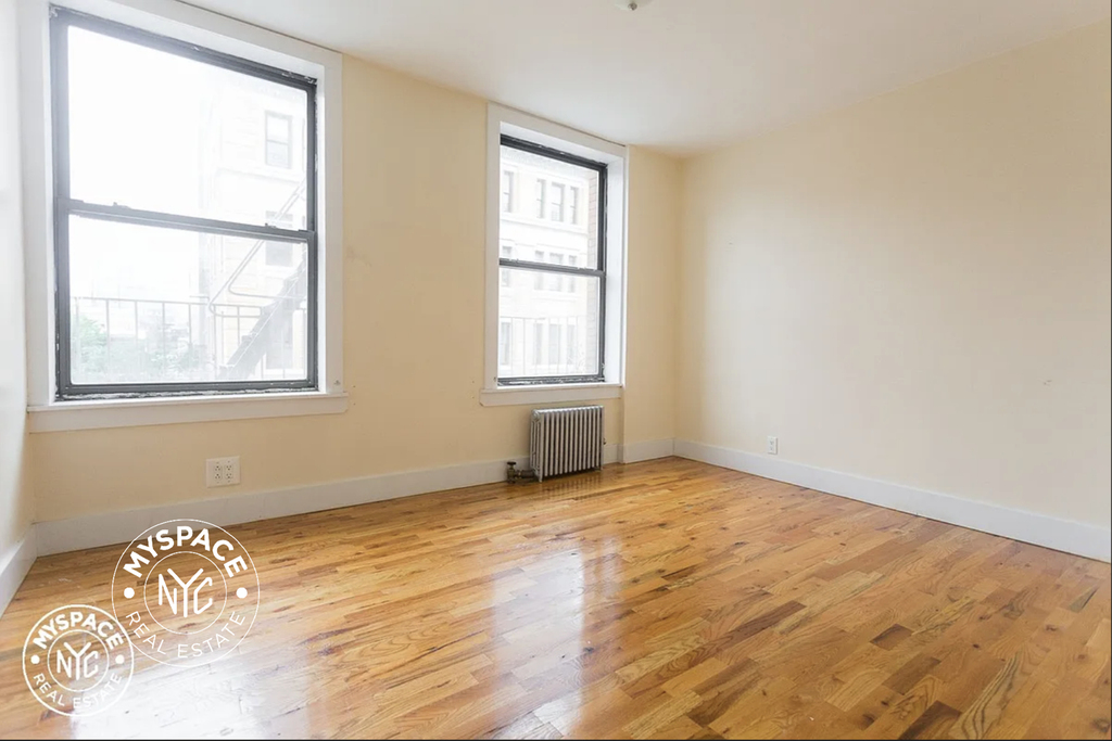 381 Berry Street - Photo 6
