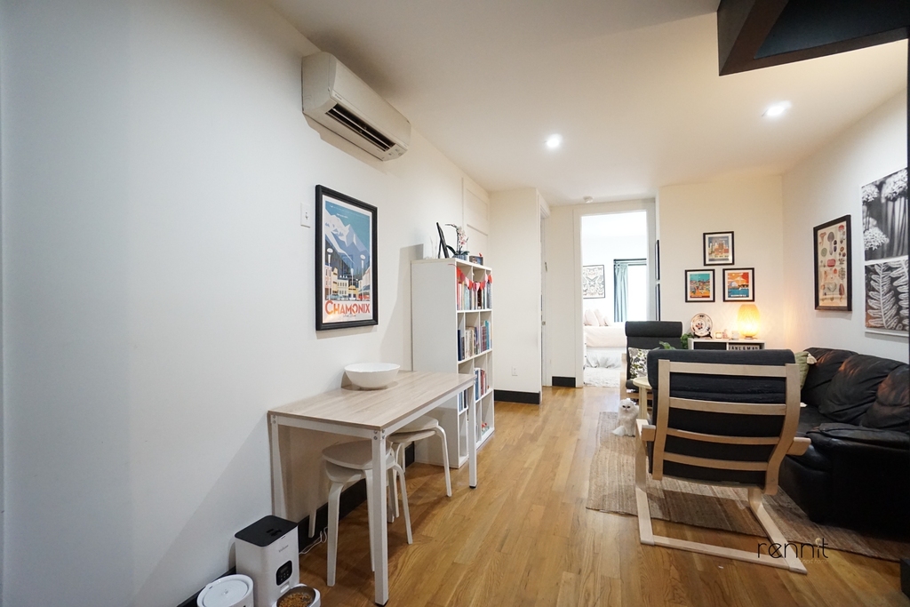 562 Park Place - Photo 8