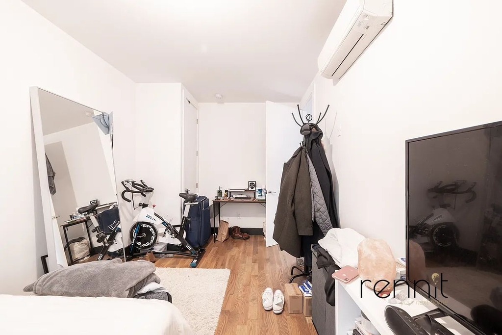 562 Park Place - Photo 5