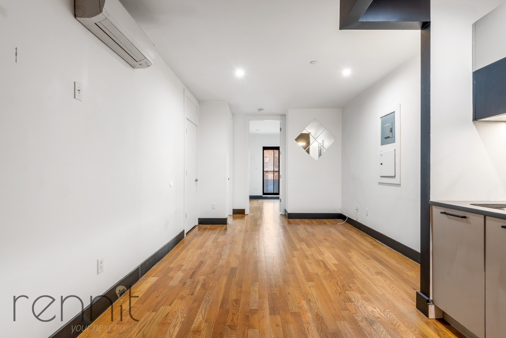 562 Park Place - Photo 18