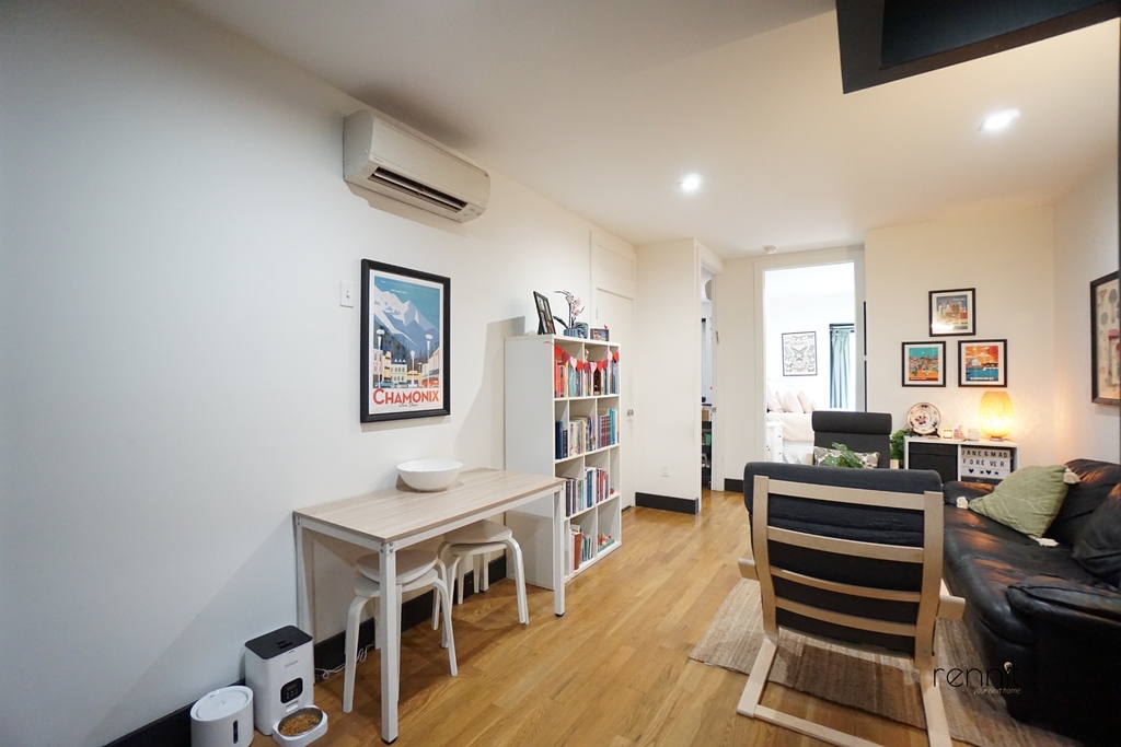 562 Park Place - Photo 10