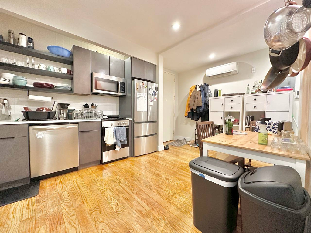 189 Johnson Street - Photo 3
