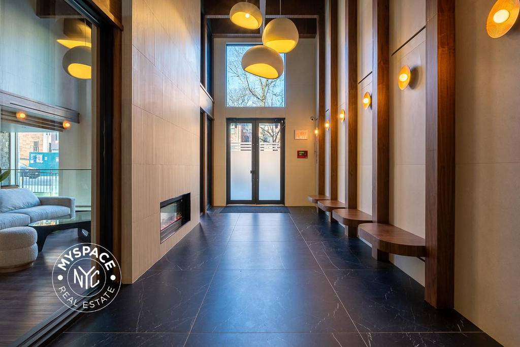 654 Madison Street - Photo 3