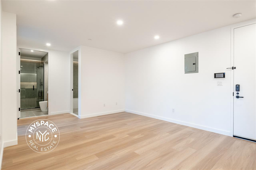 654 Madison Street - Photo 16