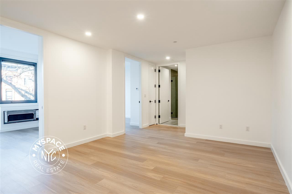 654 Madison Street - Photo 15