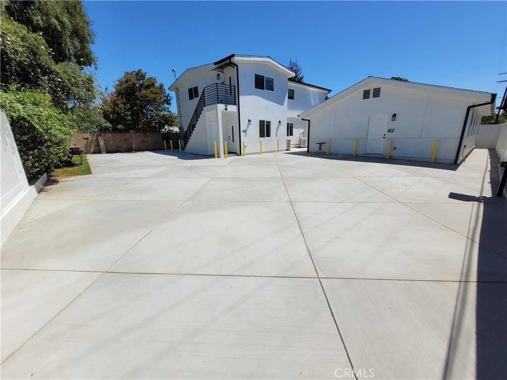 8321 Quartz Avenue - Photo 9