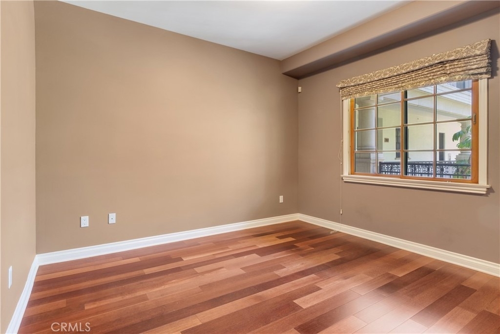 333 N Hill Avenue - Photo 13