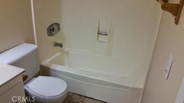 16015 Pioneer Boulevard - Photo 8