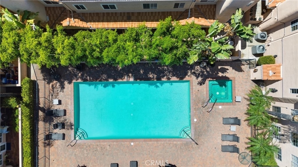 5200 White Oak Avenue - Photo 2
