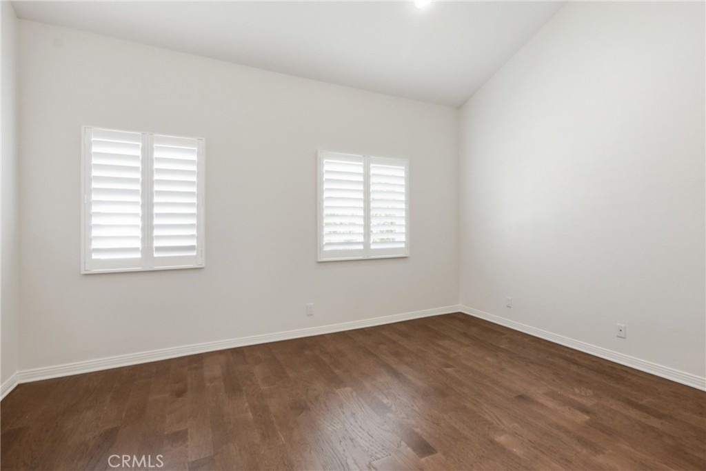 5200 White Oak Avenue - Photo 14