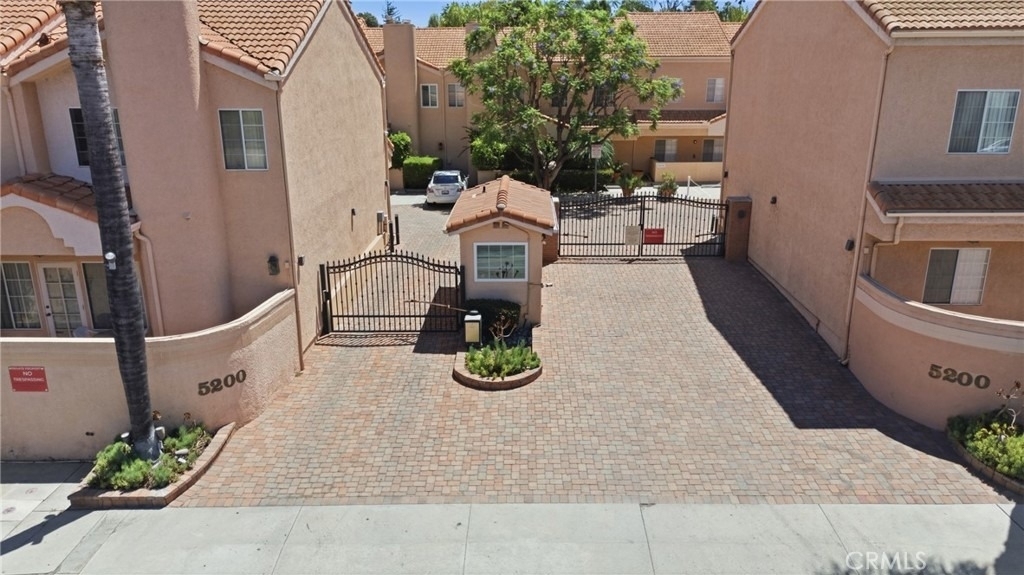 5200 White Oak Avenue - Photo 26