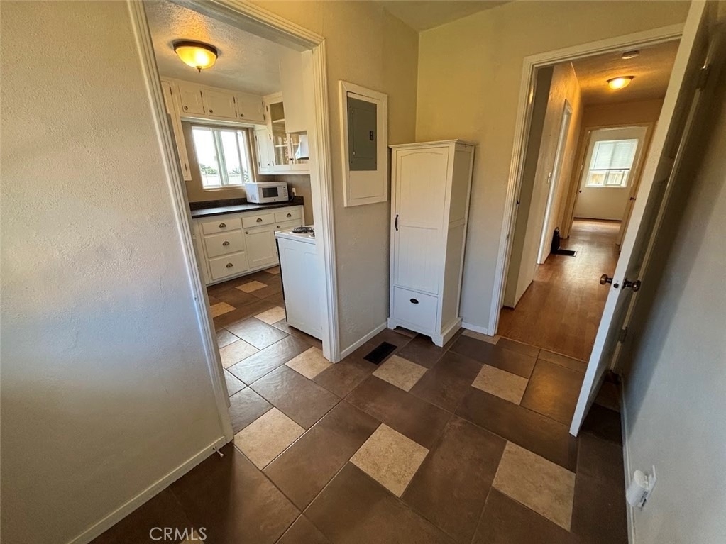 265 Chatham - Photo 6