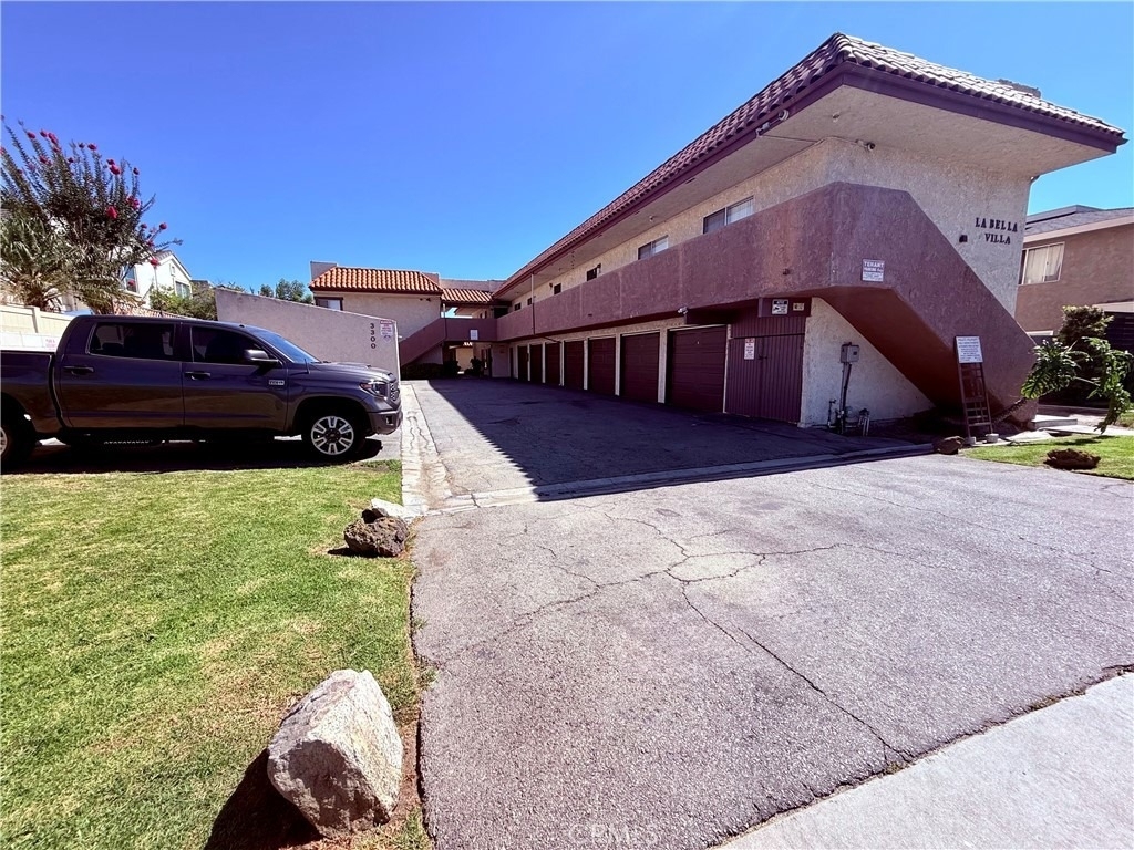 3300 W Orange Avenue - Photo 19