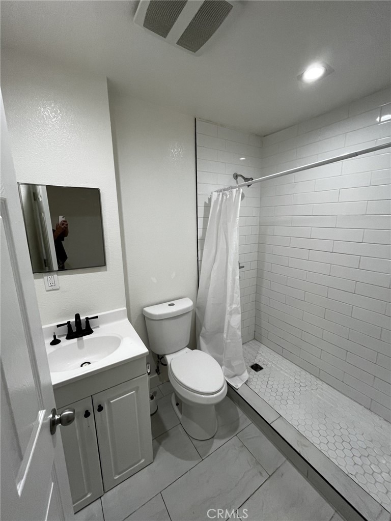 4516 S Normandie - Photo 3
