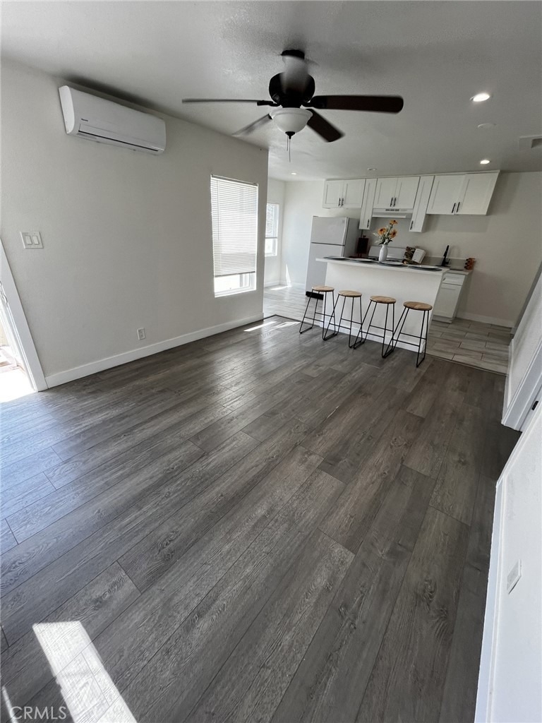 4516 S Normandie - Photo 1