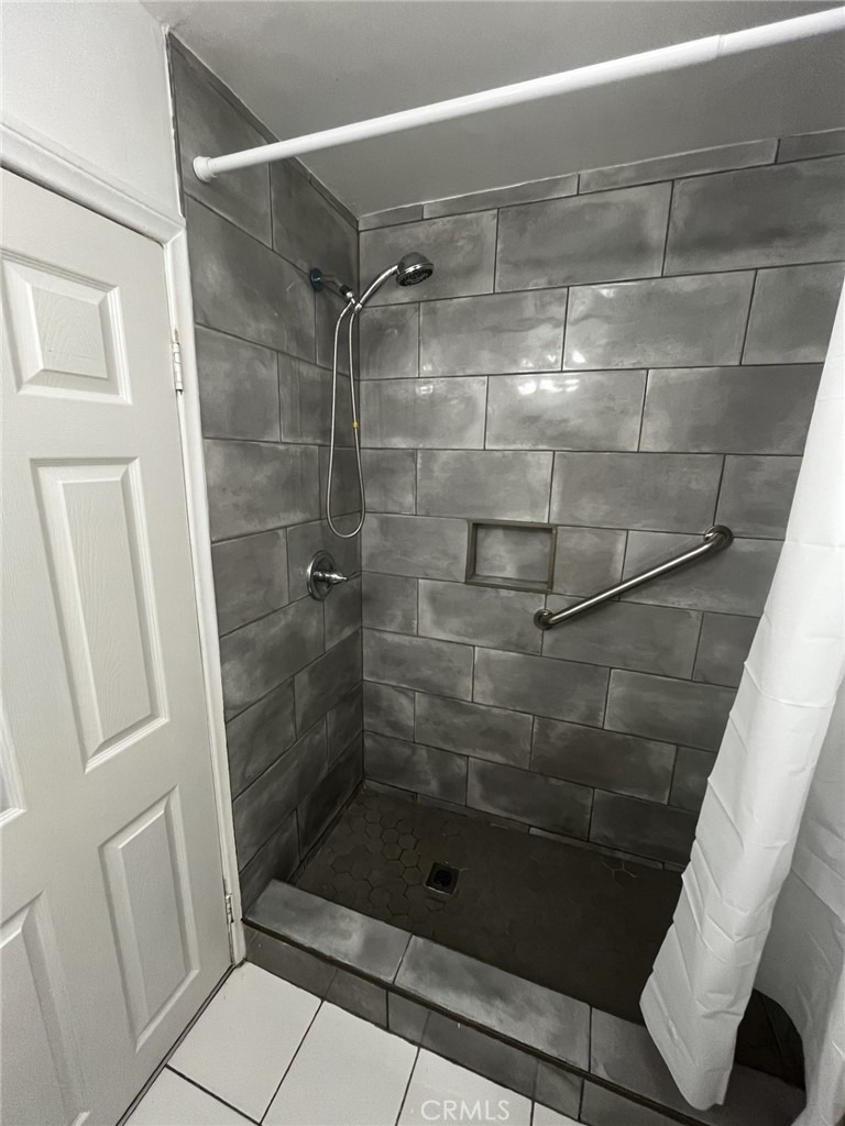 4520 S Normandie - Photo 8