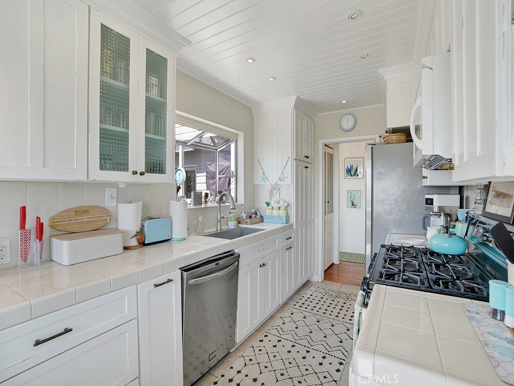 33841 Golden Lantern Street - Photo 25