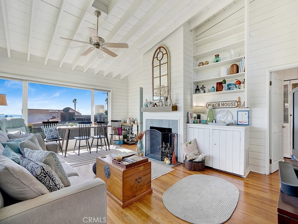 33841 Golden Lantern Street - Photo 2
