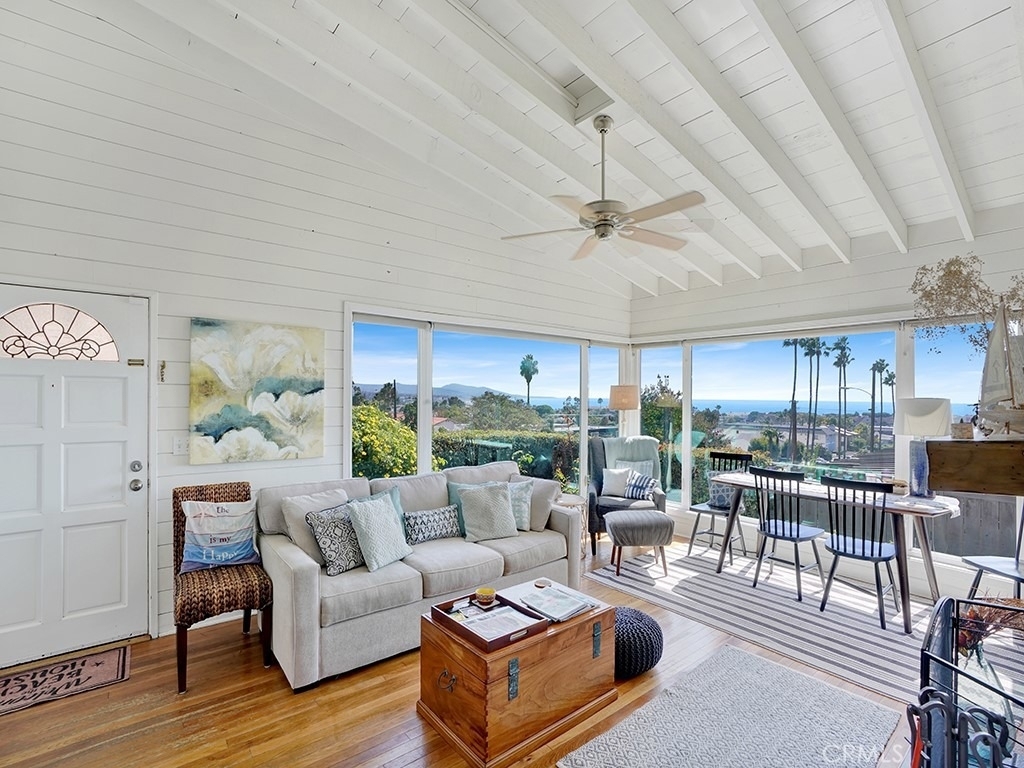 33841 Golden Lantern Street - Photo 0