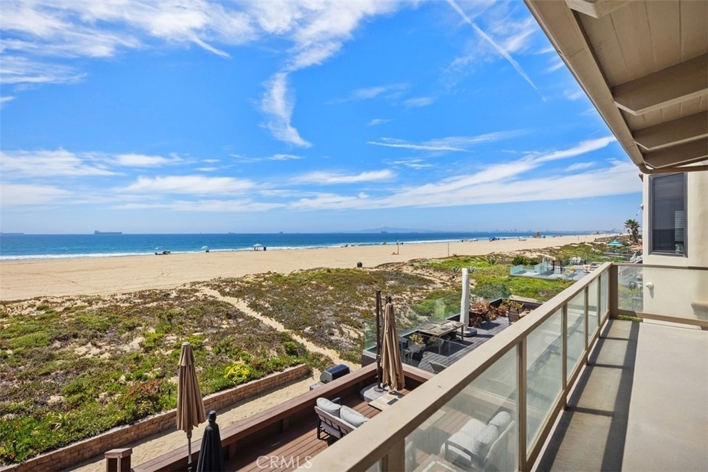 17075 S Pacific Avenue - Photo 1