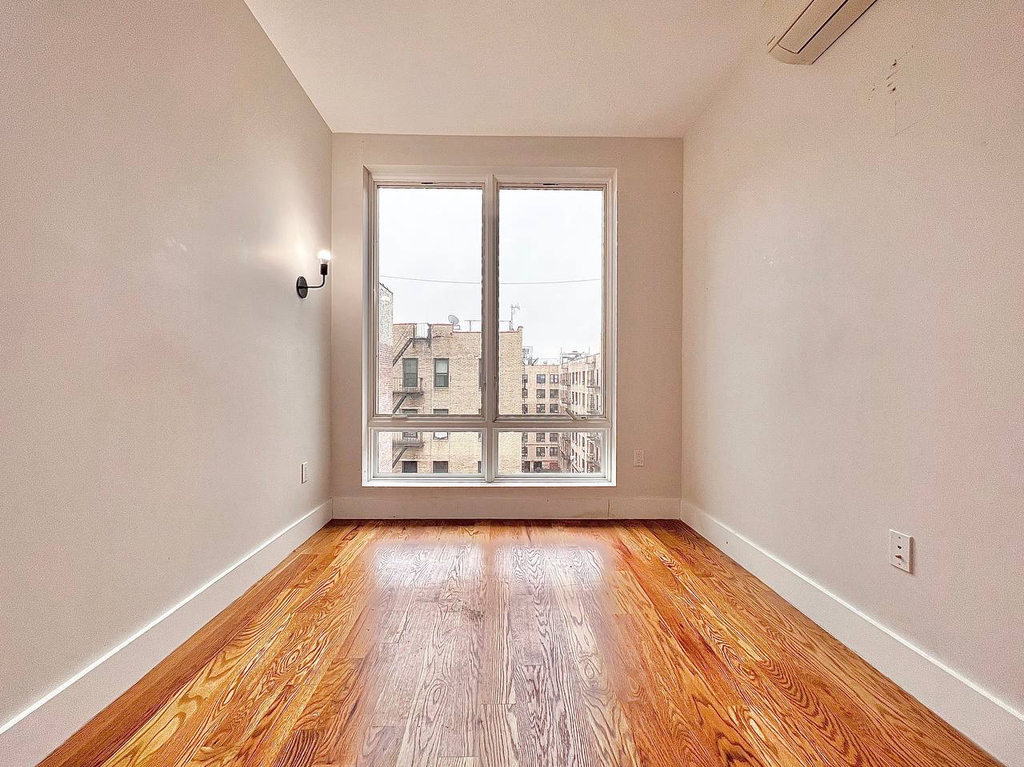 250 Lenox Road - Photo 1