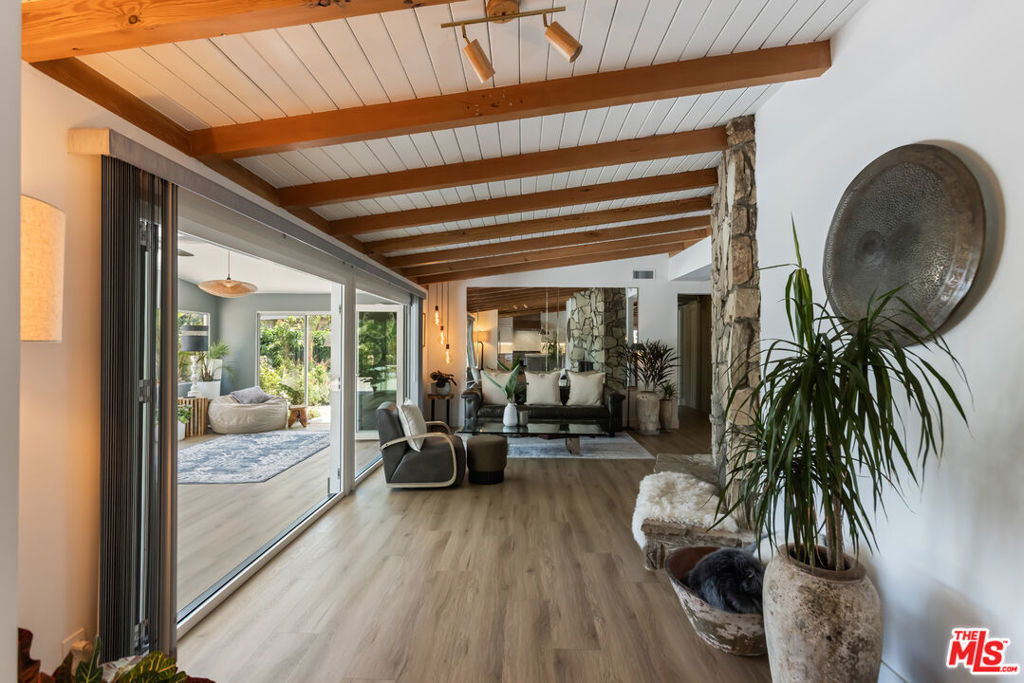 7442 Capps Avenue - Photo 15