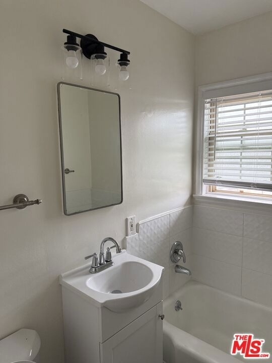 947 S Bedford Street - Photo 11
