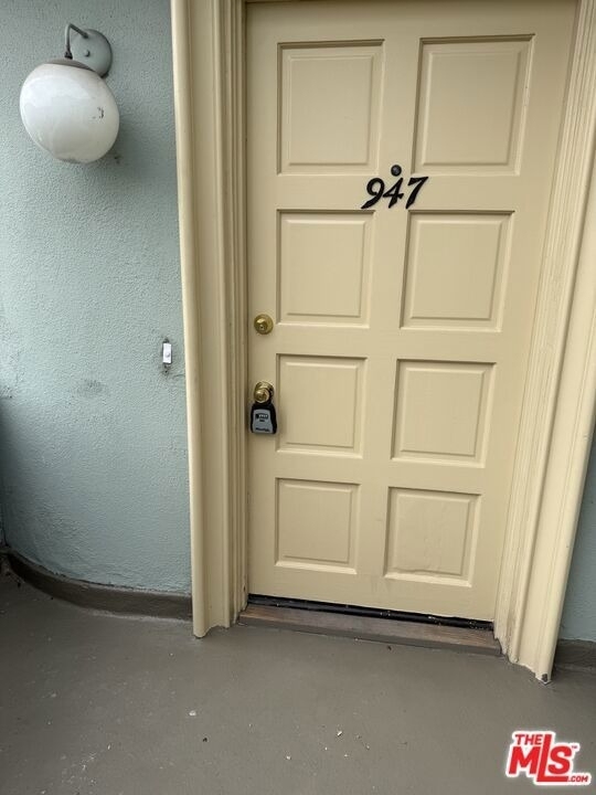 947 S Bedford Street - Photo 1