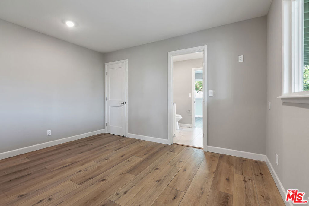 23937 Jensen Drive - Photo 21