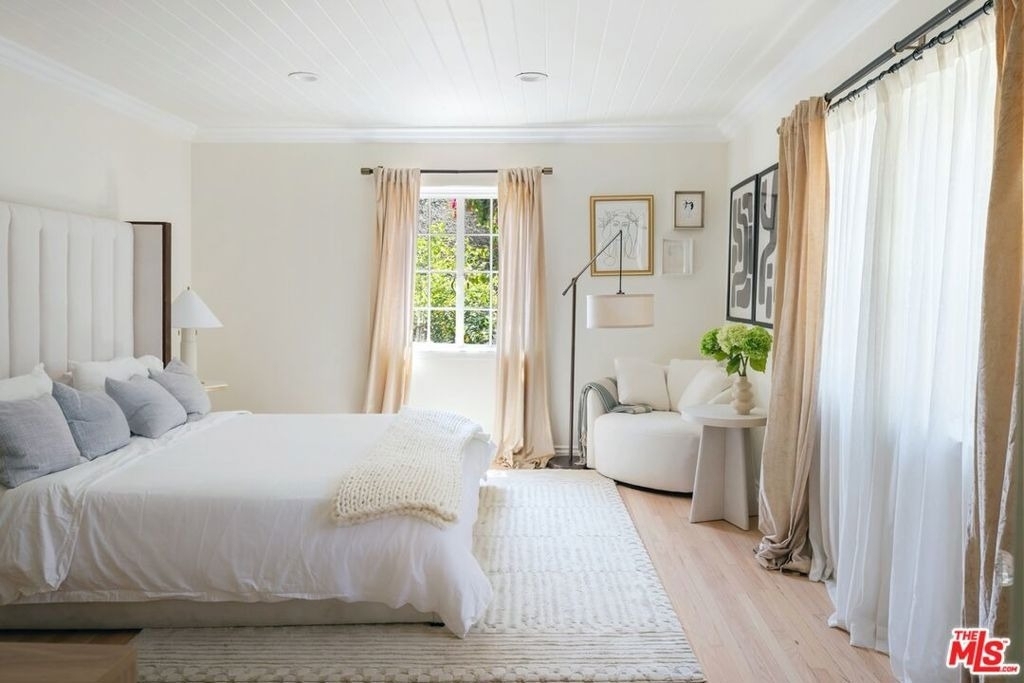 690 Westgate Street - Photo 10