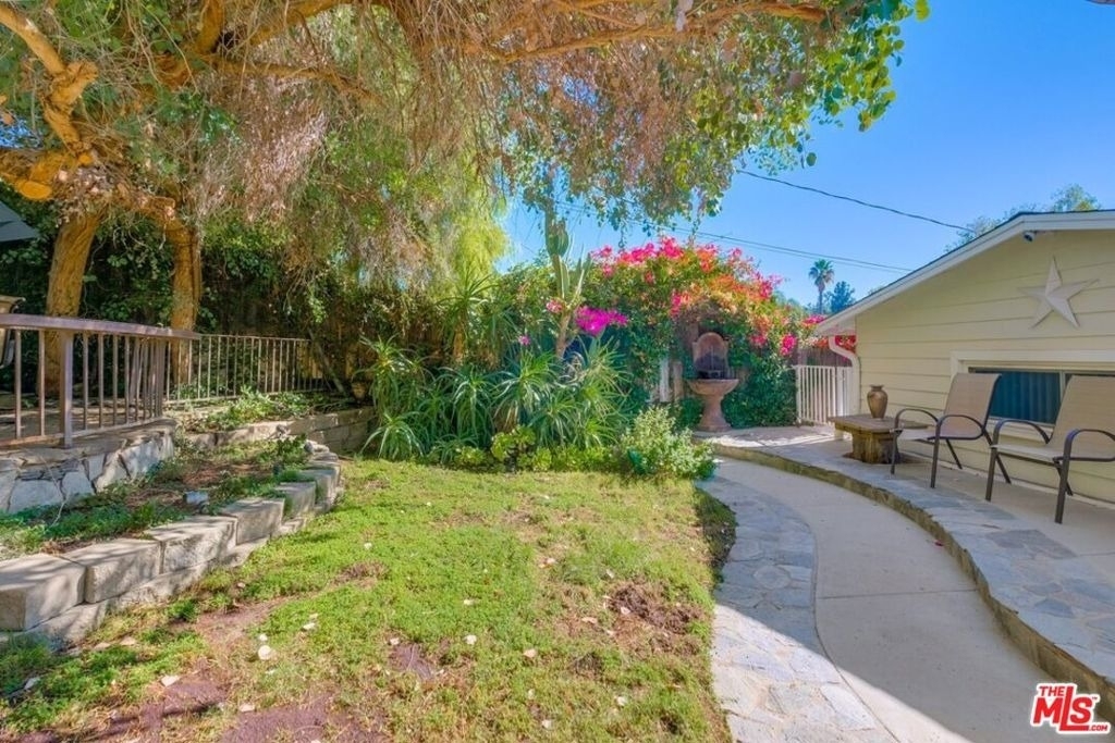 21447 Providencia Street - Photo 72