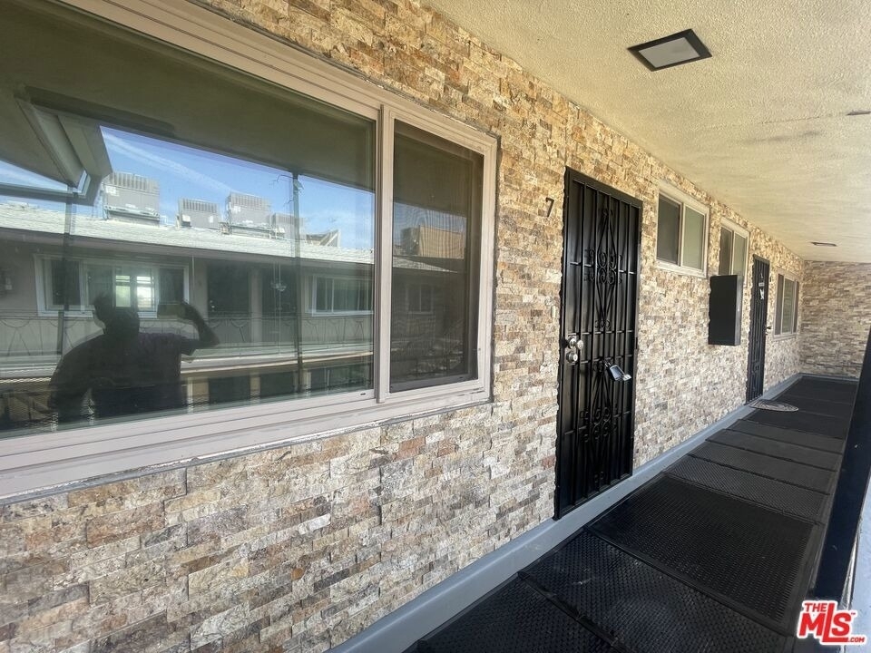 628 S Osage Avenue - Photo 3