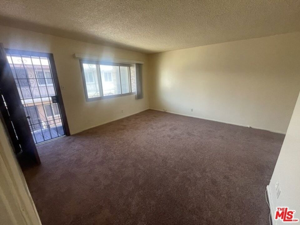 628 S Osage Avenue - Photo 4