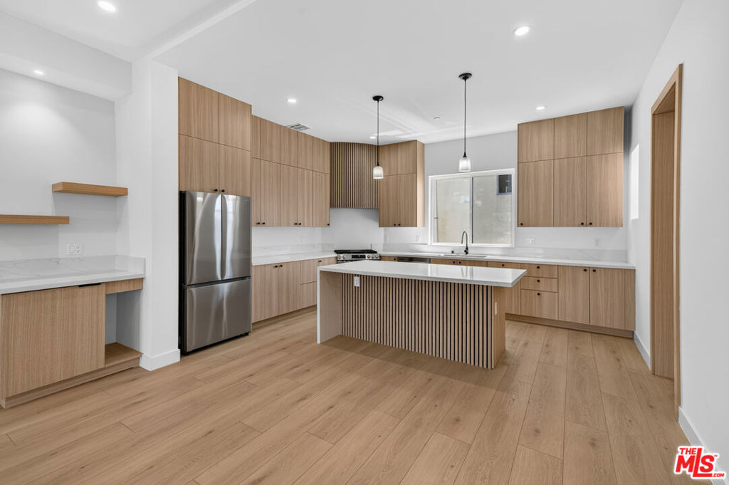 150 N Carondelet Street - Photo 8