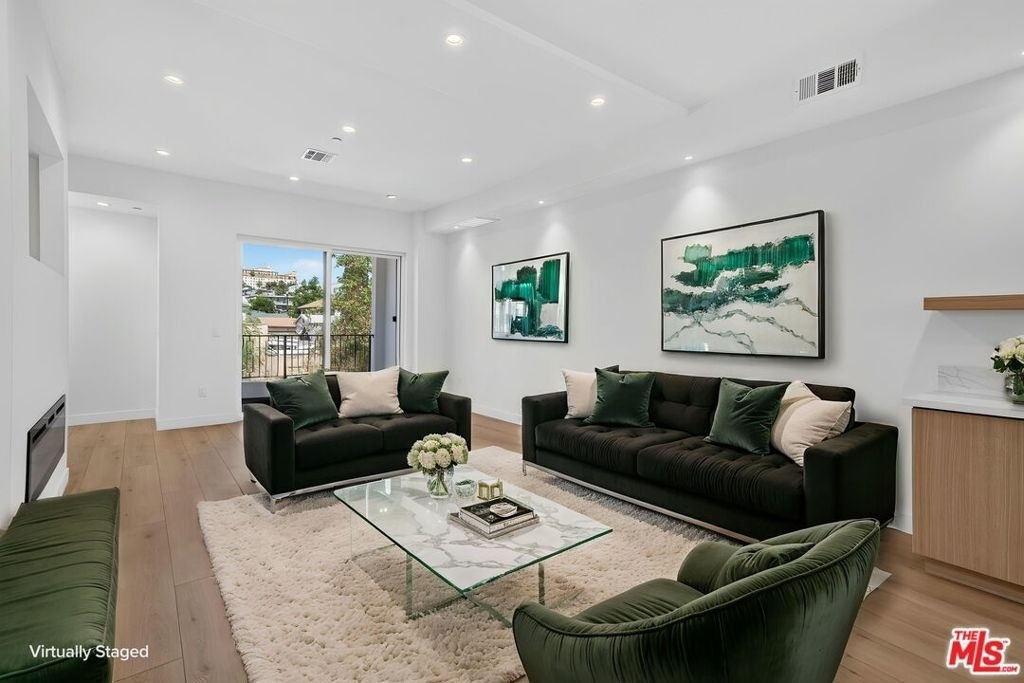 150 N Carondelet Street - Photo 1