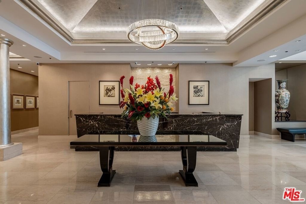 10724 Wilshire Boulevard - Photo 3