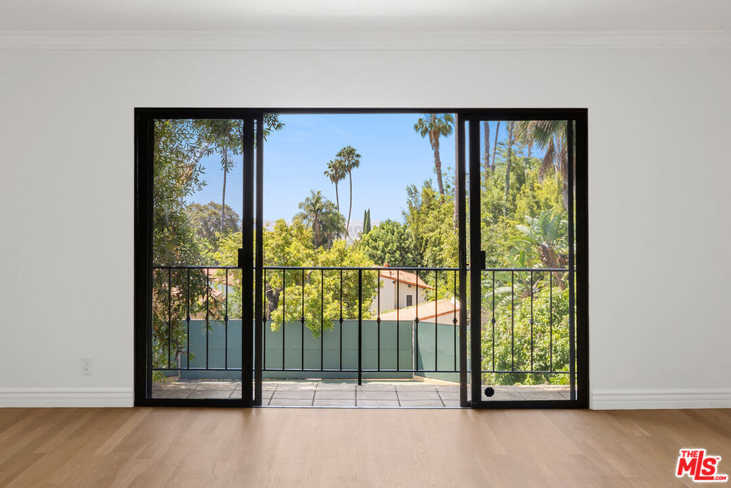 1121 La Collina Drive - Photo 11
