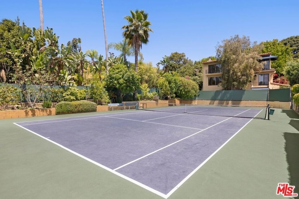 1121 La Collina Drive - Photo 0