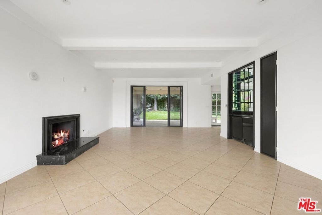 1121 La Collina Drive - Photo 3