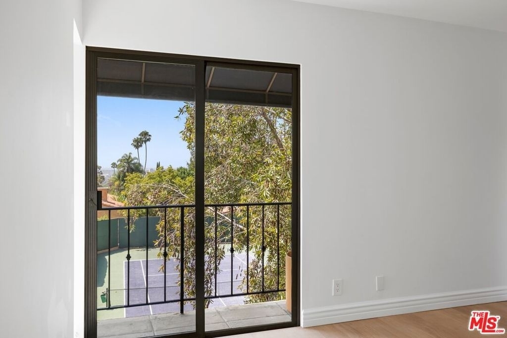 1121 La Collina Drive - Photo 19