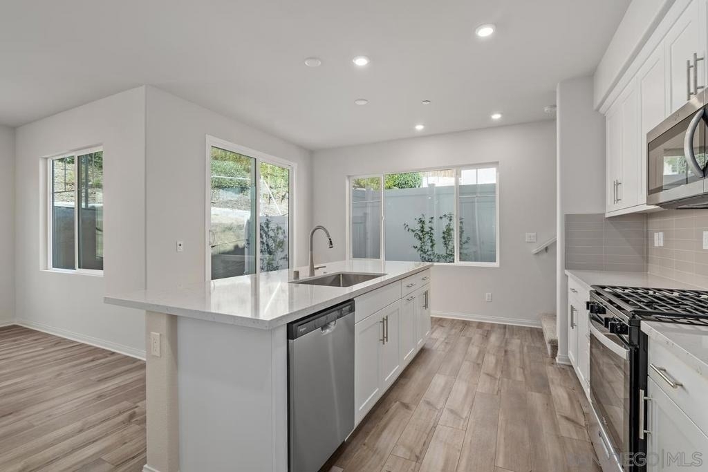 1523 Wingwood - Photo 8