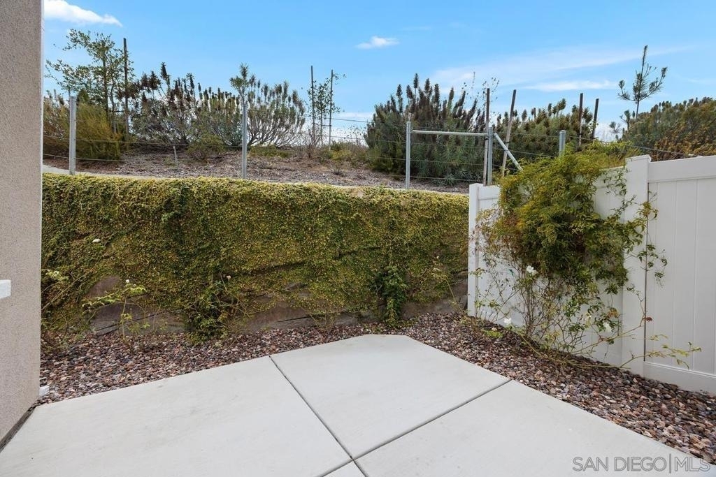 1523 Wingwood - Photo 10