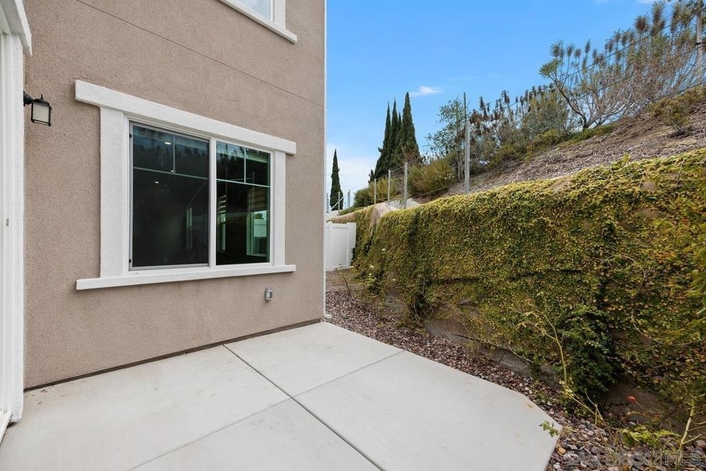 1523 Wingwood - Photo 11