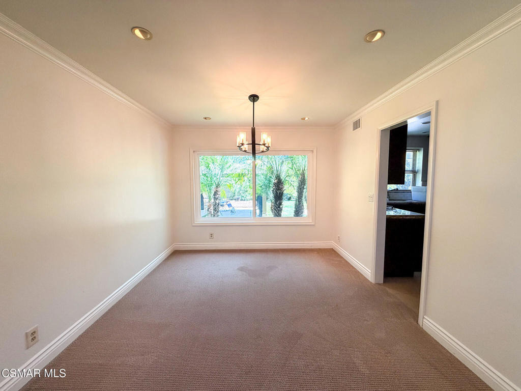 2344 Highgate Road - Photo 9