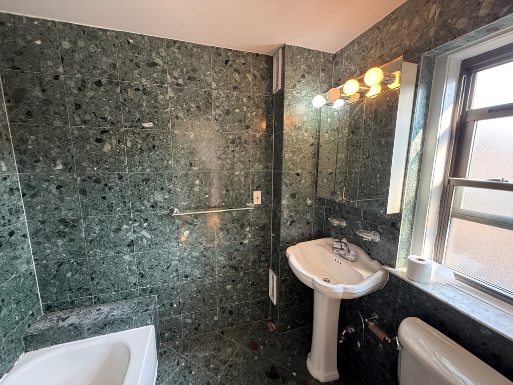 147 West 79th Street - Photo 5